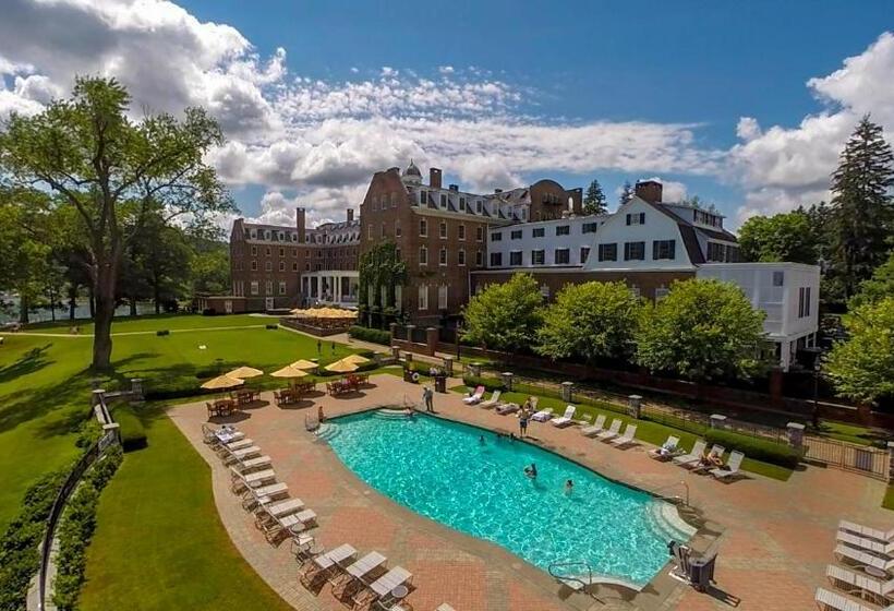 ホテル The Otesaga Resort