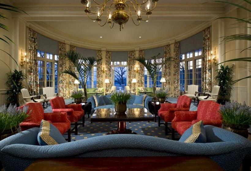 ホテル The Otesaga Resort