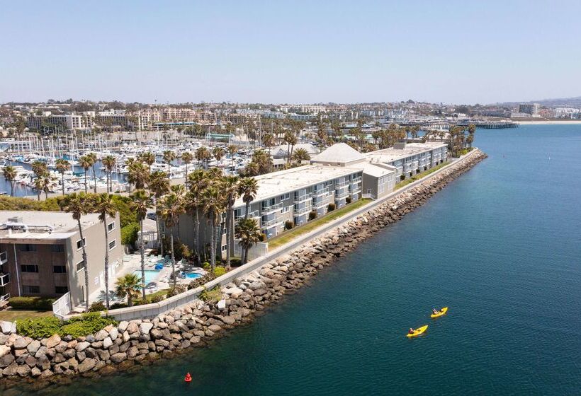 Portofino Hotel & Marina