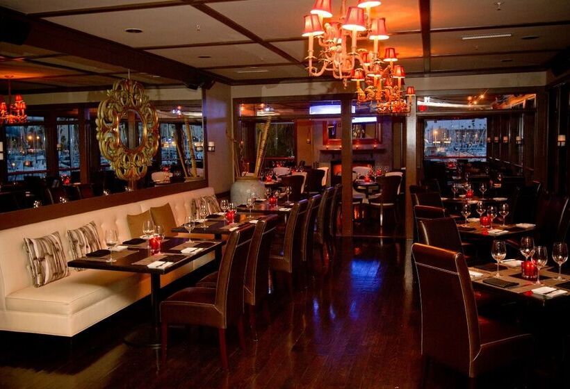 Portofino Hotel & Marina