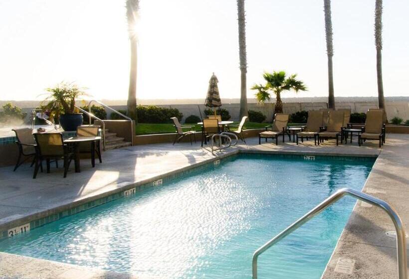 Portofino Hotel & Marina