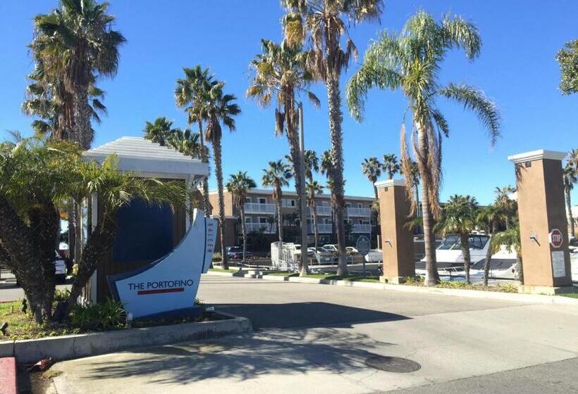 Portofino Hotel & Marina