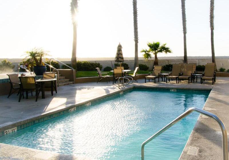 Portofino Hotel & Marina