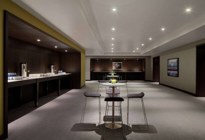 Отель The Royal Sonesta Minneapolis Downtown