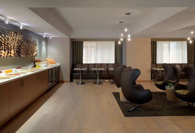 ホテル The Royal Sonesta Minneapolis Downtown