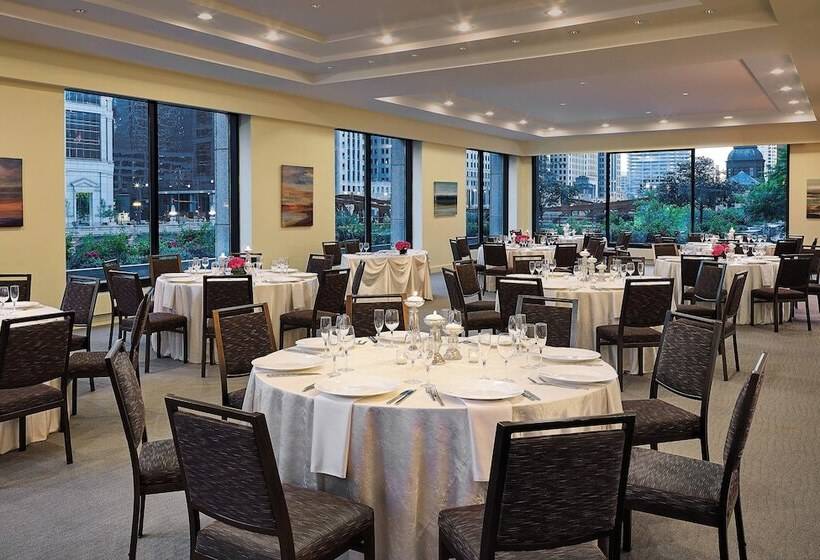 호텔 The Westin Chicago River North