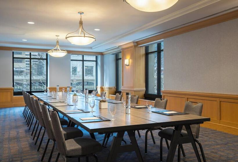 호텔 The Westin Chicago River North