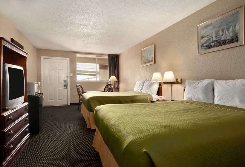 בית מלון כפרי Travelodge By Wyndham New Orleans Harvey