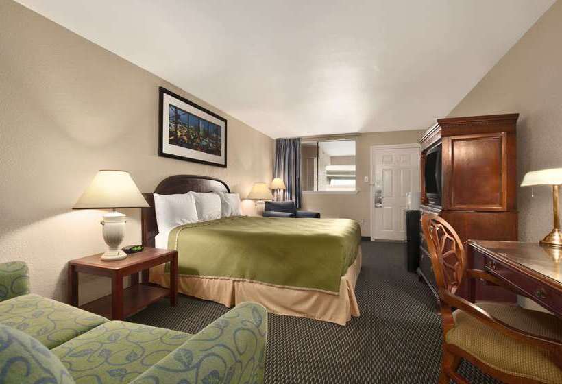 בית מלון כפרי Travelodge By Wyndham New Orleans Harvey