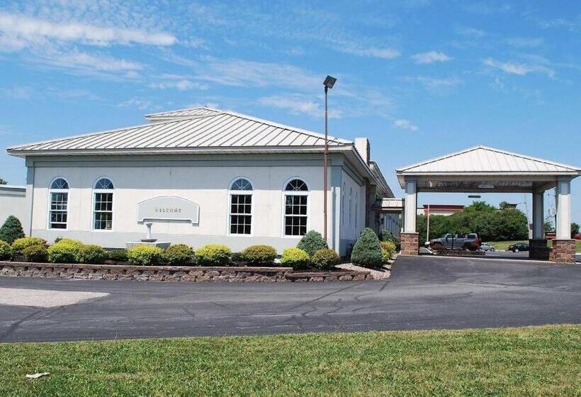 فندق Travelodge By Wyndham Watertown