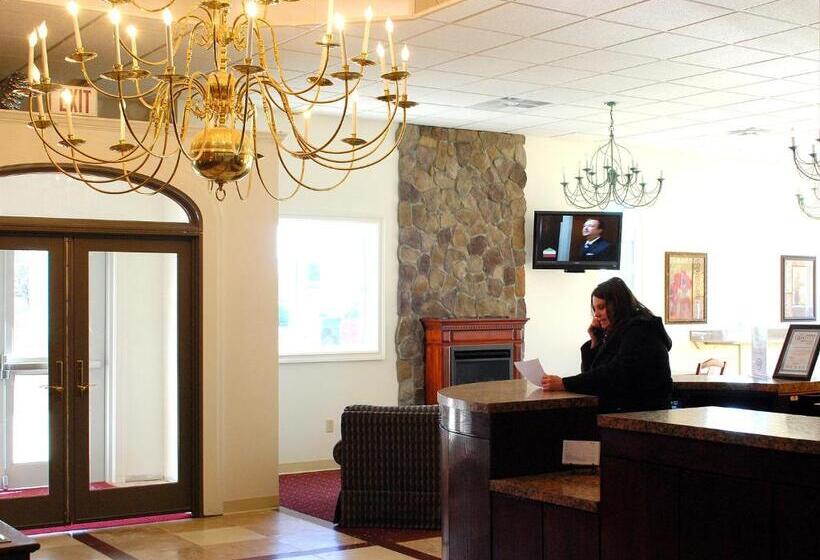 فندق Travelodge By Wyndham Watertown