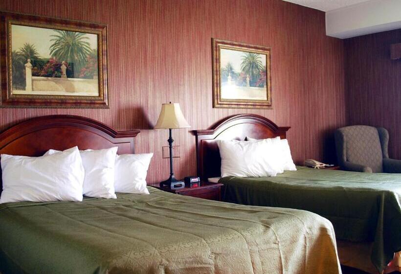 فندق Travelodge By Wyndham Watertown