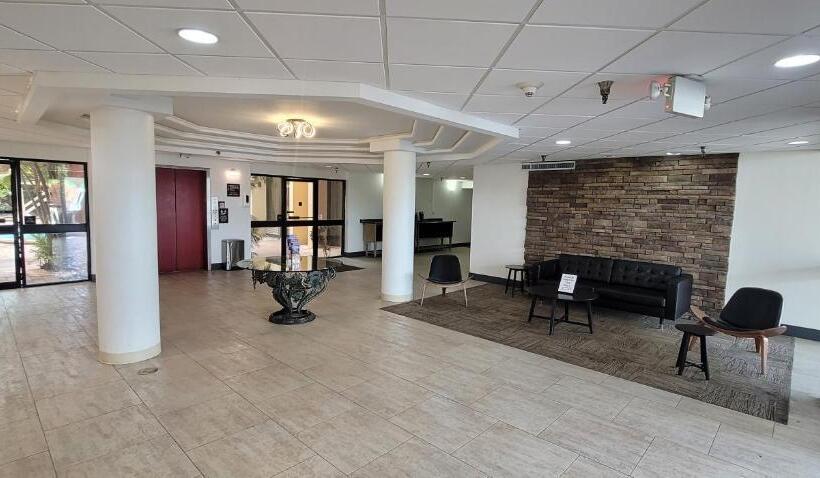 فندق Tropical Palms