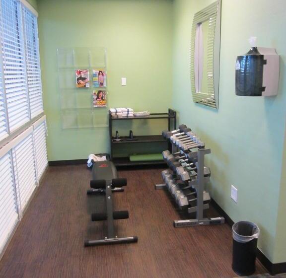 فندق Wyndham Garden Midland