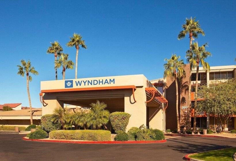 Отель Wyndham Phoenix Airport   Tempe