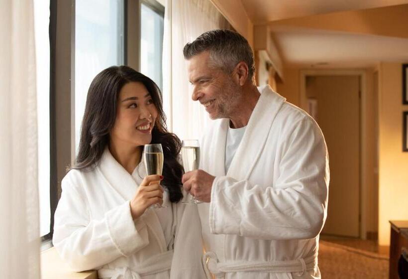 Jake S 58 Casino Hotel   Adults Only