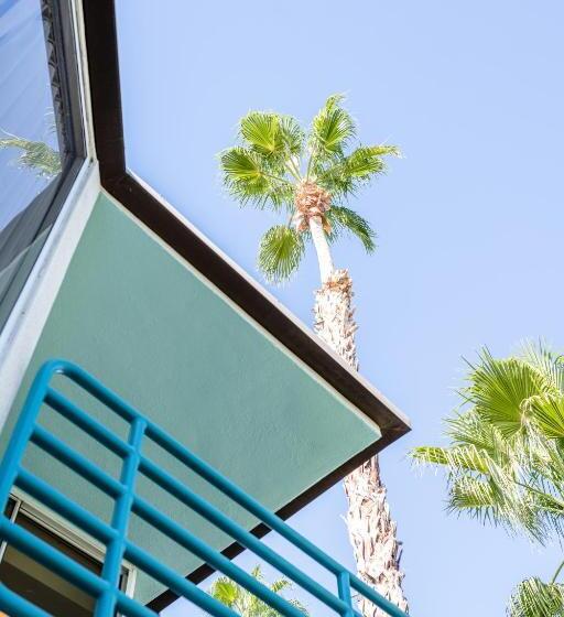 Riviera Resort Palm Springs