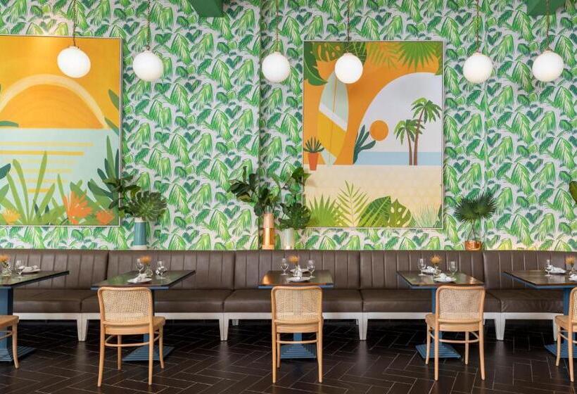 Riviera Resort Palm Springs