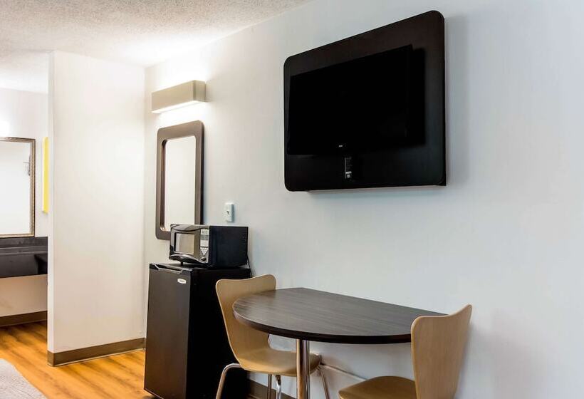 Motel 6 Lagrange Ga