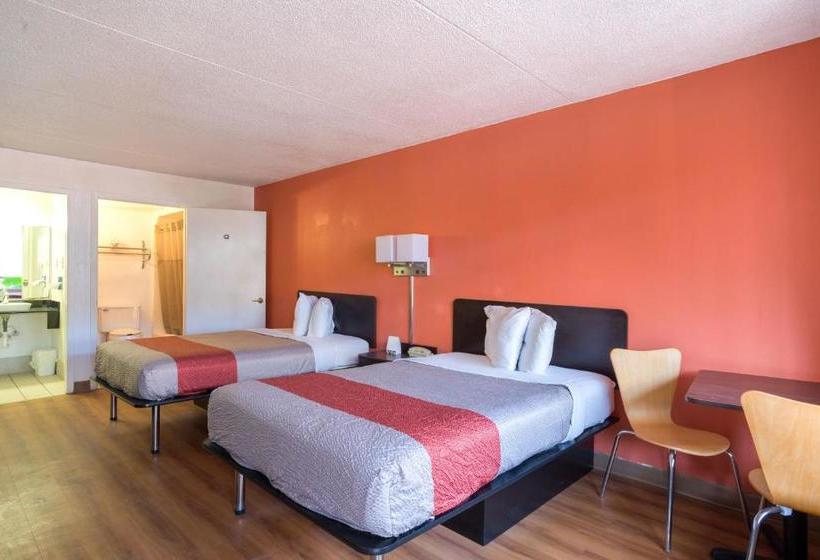 Motel 6 Sweetwater Tn