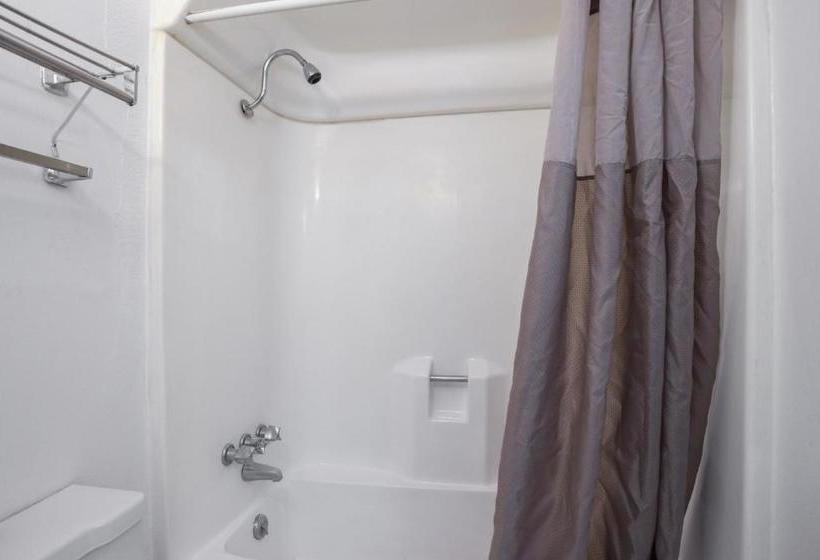 Motel 6 Sweetwater Tn