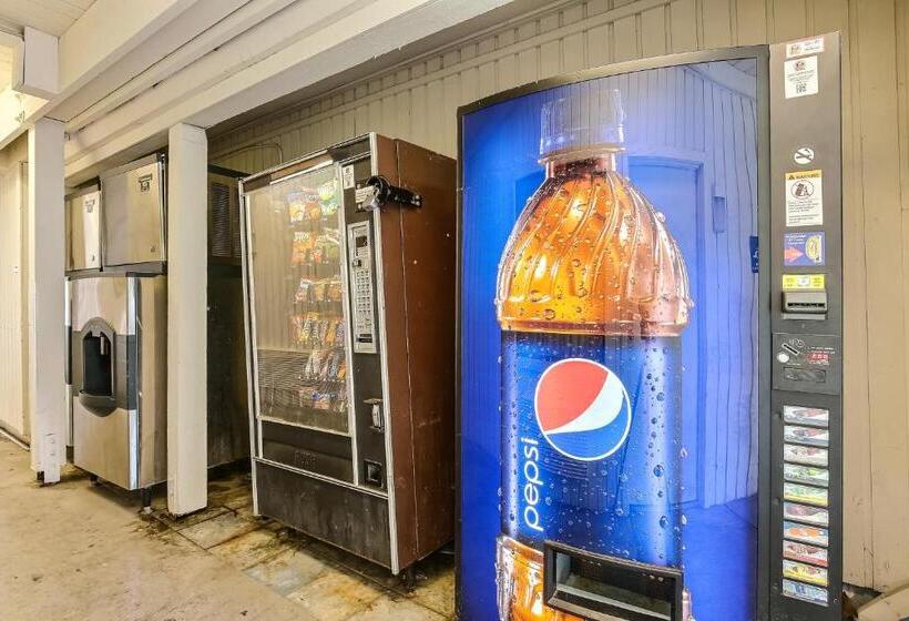 Motel 6oakland, Ca  Embarcadero