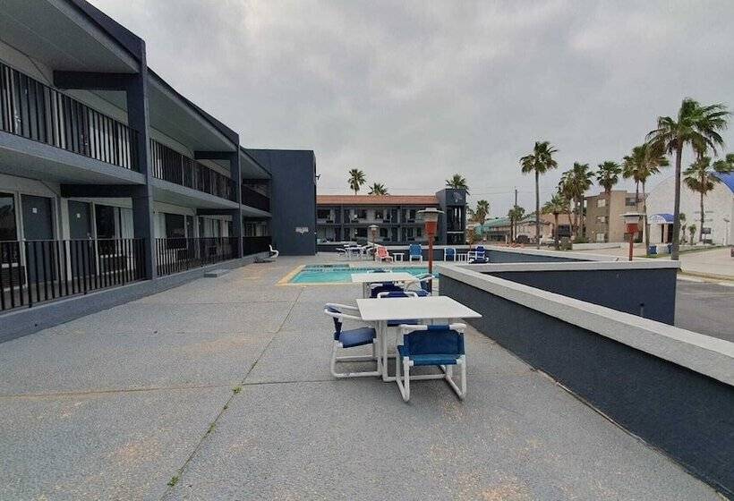 فندق على الطريق South Padre Island Lodge