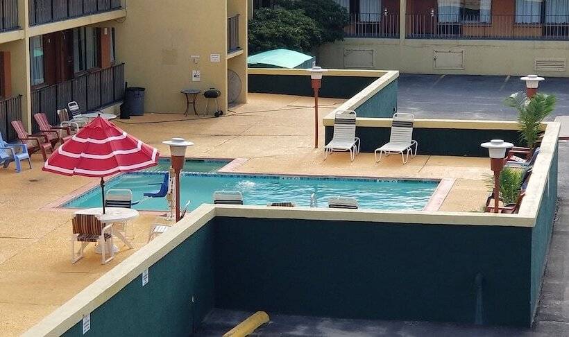 מוטל South Padre Island Lodge