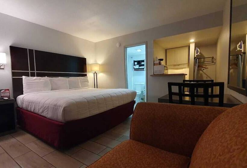 فندق على الطريق South Padre Island Lodge