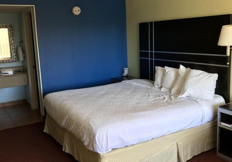 فندق على الطريق South Padre Island Lodge