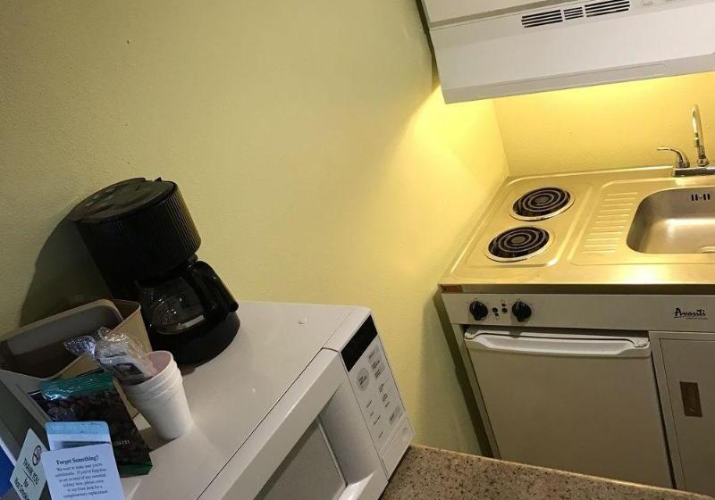 فندق على الطريق South Padre Island Lodge