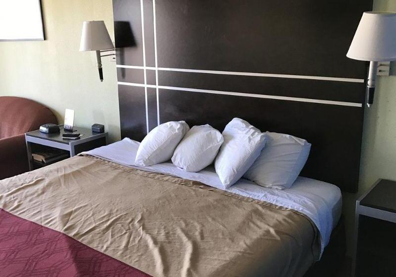 فندق على الطريق South Padre Island Lodge