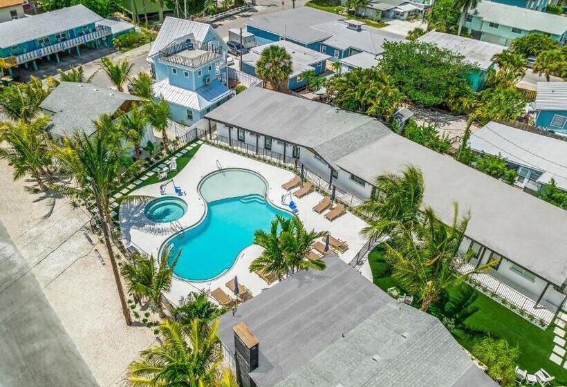 מוטל Pelican Post At Anna Maria Island Inn