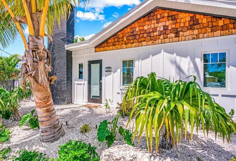 מוטל Pelican Post At Anna Maria Island Inn