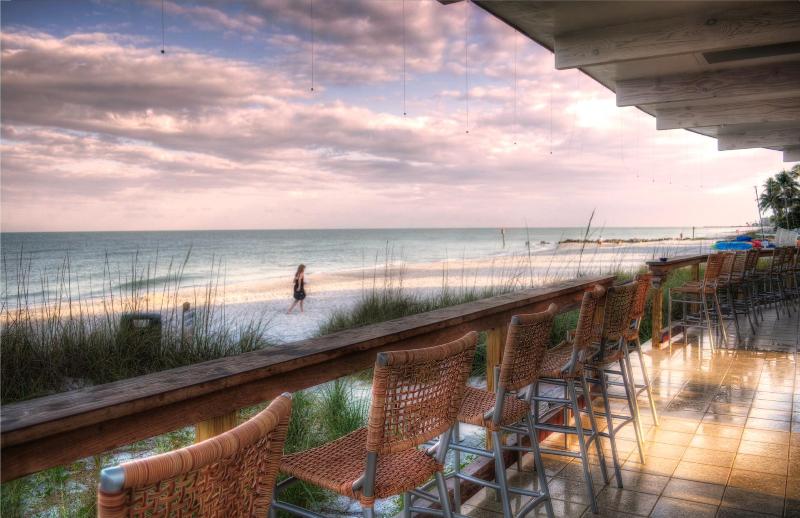 Naples Beach Hotel And Golf Club