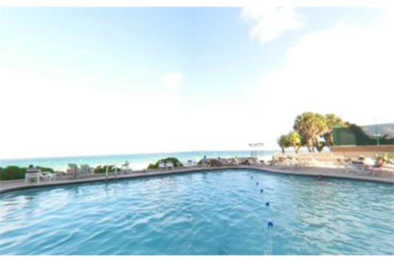 Ocean Manor Beach Resort