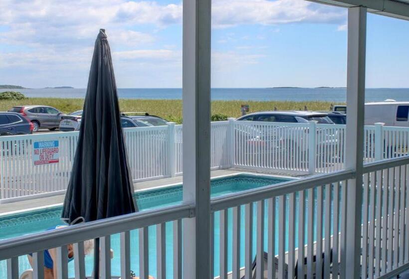 On The Beach Motel