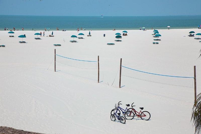 Outrigger Beach Resort