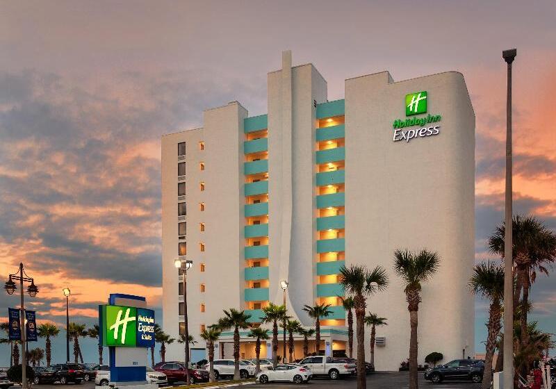 אתר נופש Holiday Inn Express & Suites Oceanfront Daytona Beach Shores, An Ihg