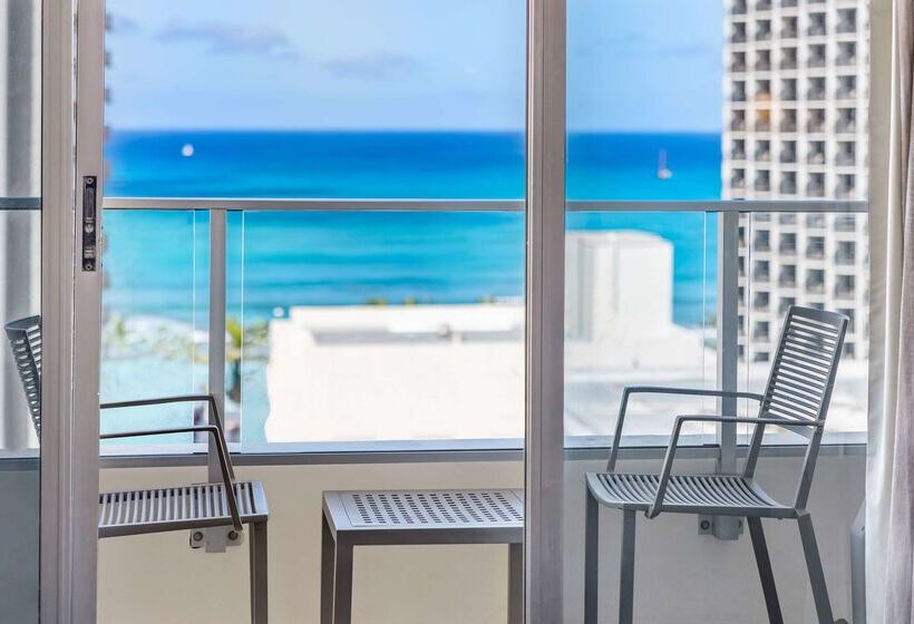 Курорт Hyatt Place Waikiki Beach