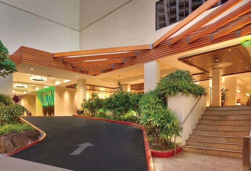 Курорт Hyatt Place Waikiki Beach