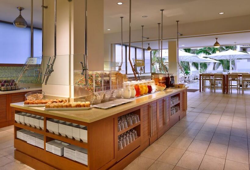 Курорт Hyatt Place Waikiki Beach