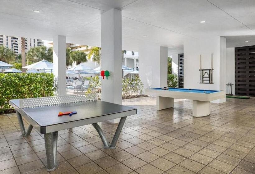 منتجع Marriott's Crystal Shores