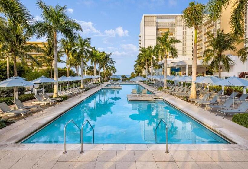 منتجع Marriott's Crystal Shores