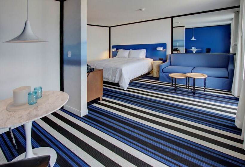 منتجع Montauk Blue