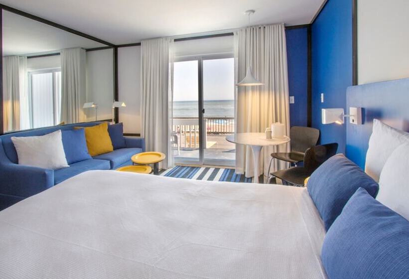 منتجع Montauk Blue