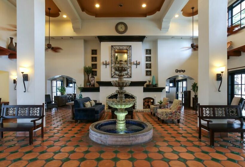 אתר נופש Oxford Suites Pismo Beach