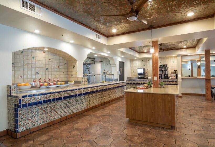 אתר נופש Oxford Suites Pismo Beach