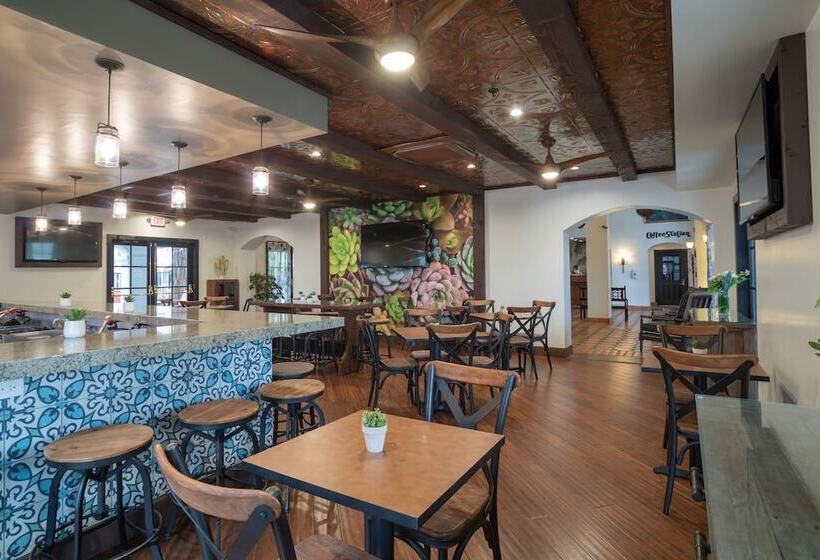 אתר נופש Oxford Suites Pismo Beach