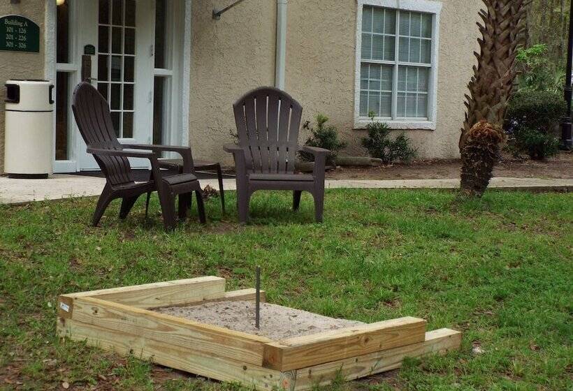 منتجع Palmera Inn And Suites